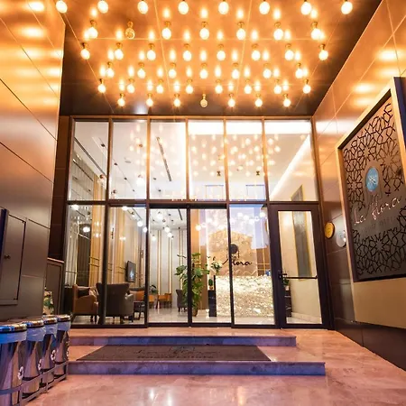 La Flora House Apartmanhotel