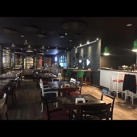 Apartmanhotel La Flora House