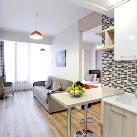 La Flora House 3*