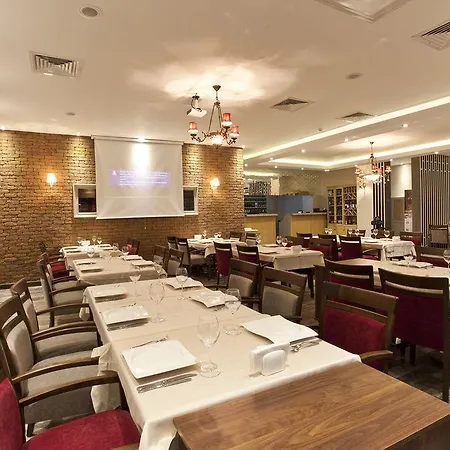 La Flora House 4*