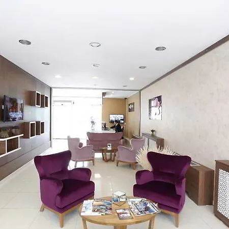 La Flora House 3* Izmit